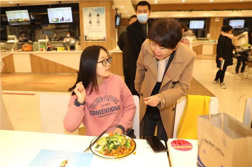 以学生为本 丁晶董事长谈餐饮服务的核心使命